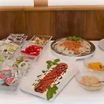 בית הארחה Gaestehaus Cafe Andrea