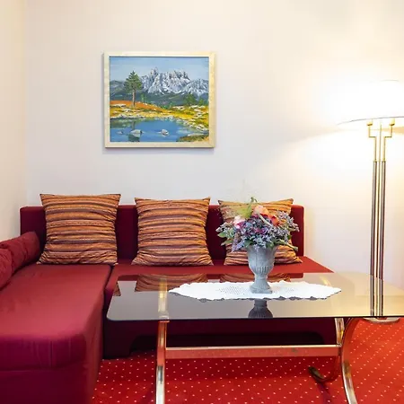 Gaestehaus Cafe Andrea Pensionat 3*