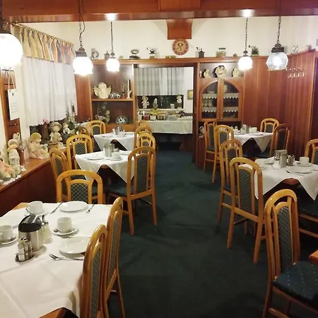 Pensión Gaestehaus Cafe Andrea 3*