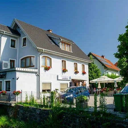 Pensionat Gaestehaus Cafe Andrea 3*