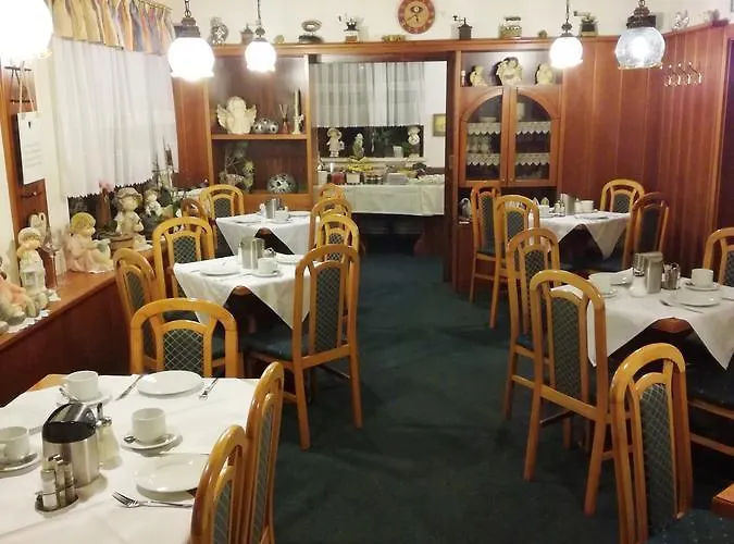 Casa de hóspedes Gaestehaus Cafe Andrea 3*