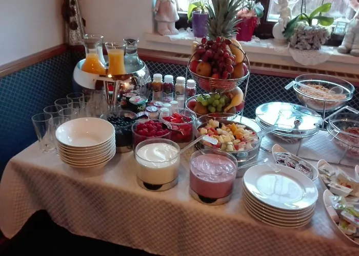 بيت ضيافة Gaestehaus Cafe Andrea Köflach